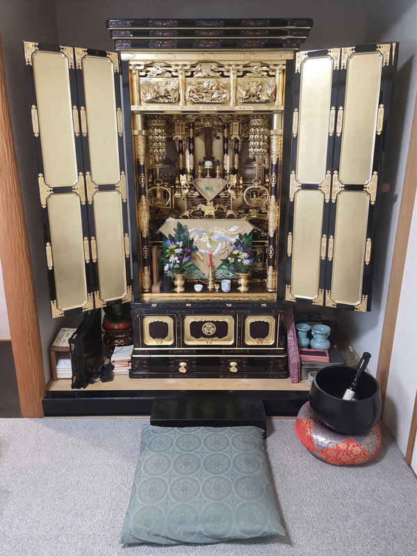 お仏壇全体