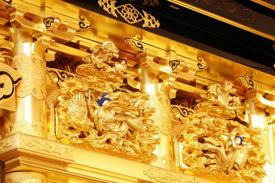 金仏壇 43号 総開き本宮殿御拝造り 脇台付き 塗仏壇 蒔絵 名古屋壇 京