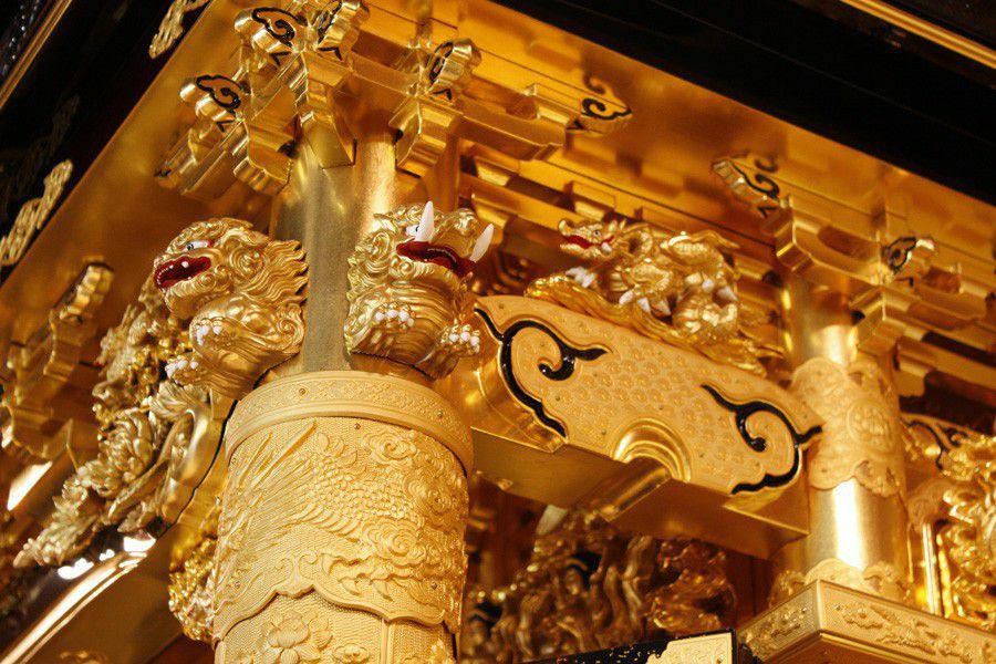 金仏壇 43号 総開き本宮殿御拝造り 脇台付き 塗仏壇 蒔絵 名古屋壇 京