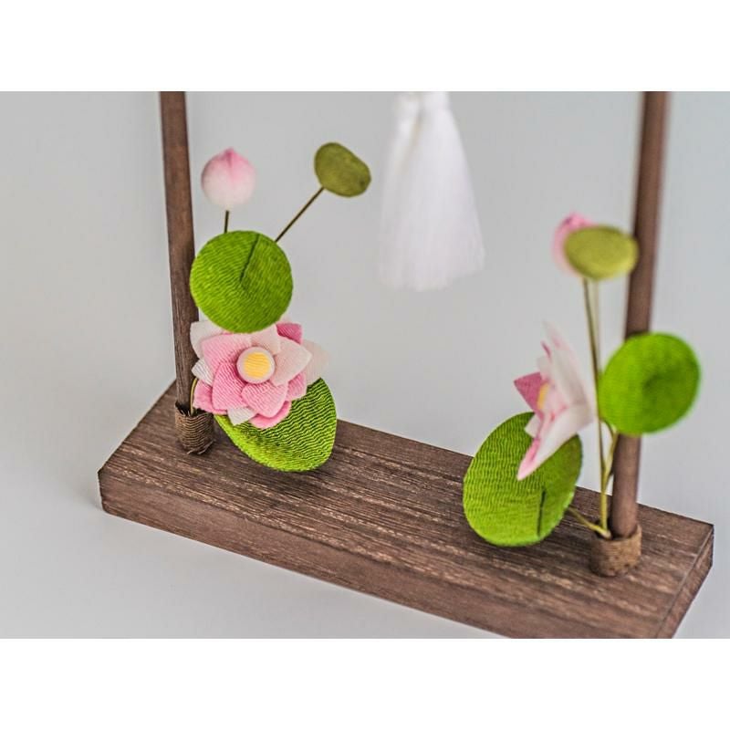 お盆飾り ちりめん 蓮の花 (57-56) 縮緬 吊り提灯 精霊棚 盆提灯 初盆
