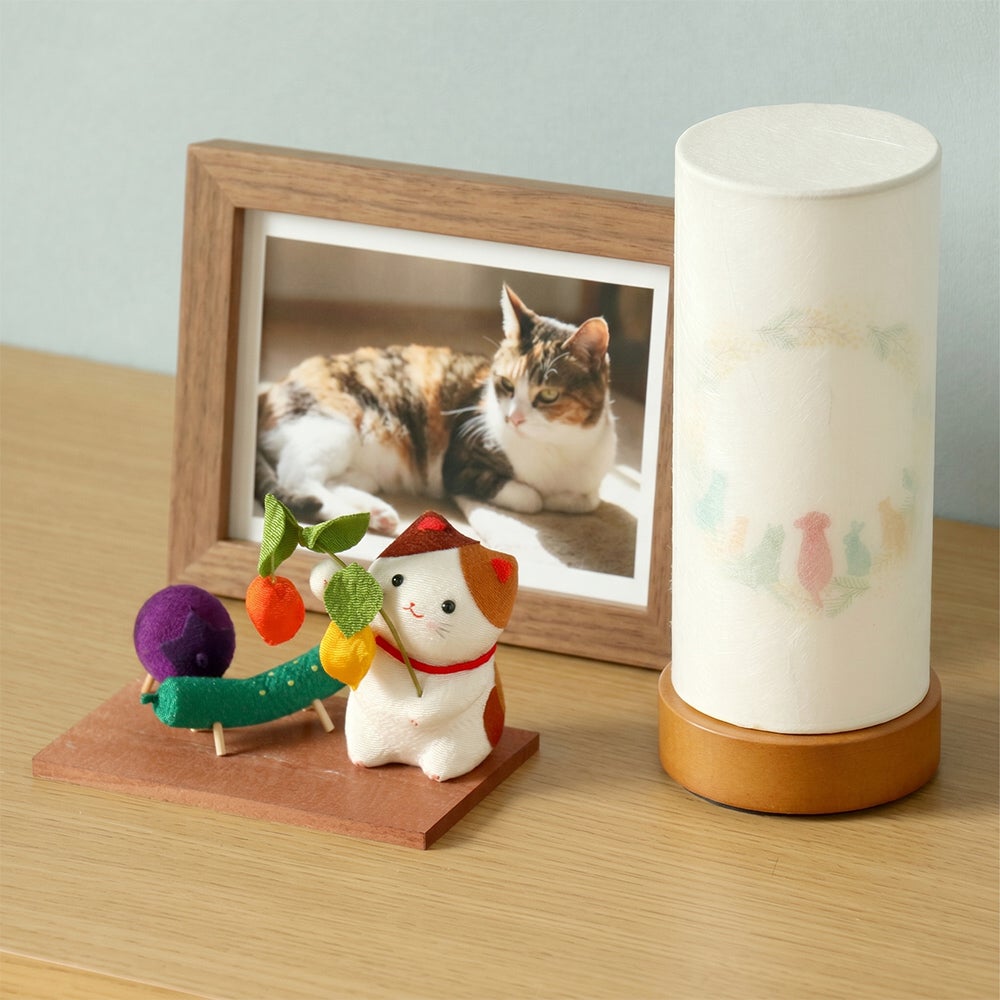 ペット用お盆セット 盆提灯＆ちりめん 三毛猫とお盆飾り (40-889) 縮緬
